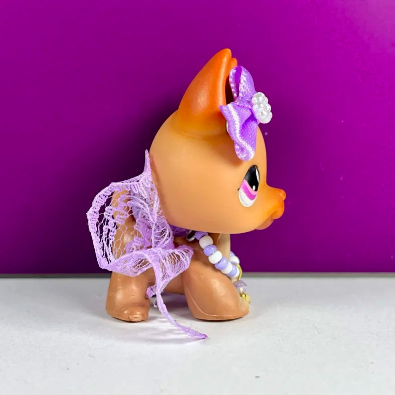 Purple and white LPS outfit