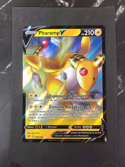 Carte Pokémon Pharamp V Voltage Éclatant