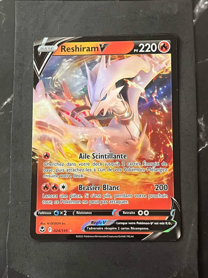 Carte Pokémon Reshiram V Tempête Argentée